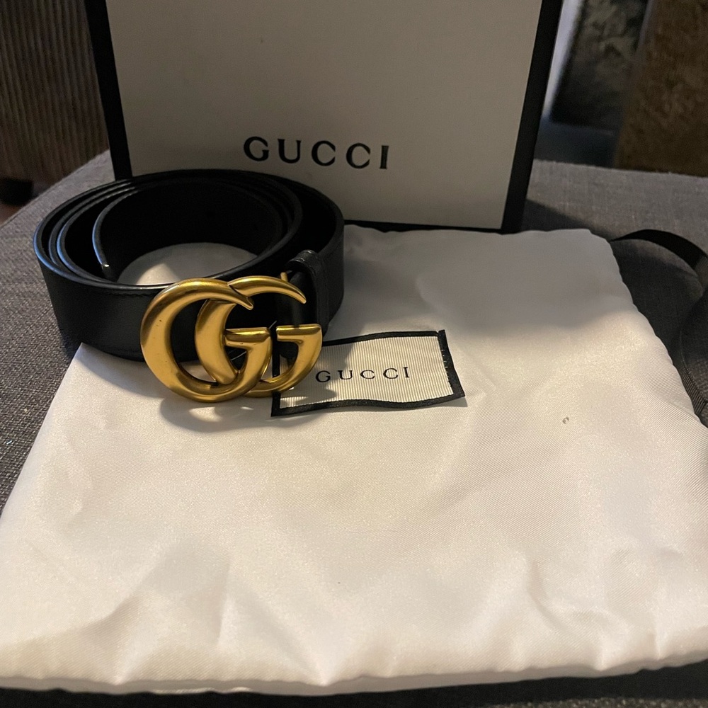 Gucci Women's Black Belt with Gold GG Buckle